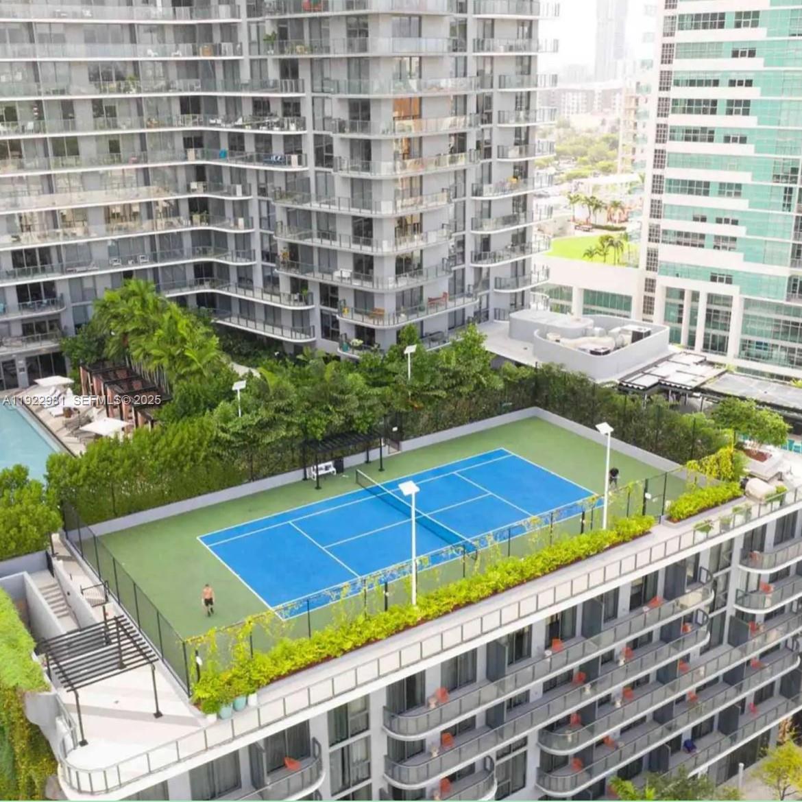 121 NE 34th St #2701, Miami FL 33137