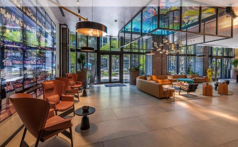 121 NE 34th St #2701, Miami FL 33137