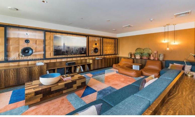 121 NE 34th St #2701, Miami FL 33137