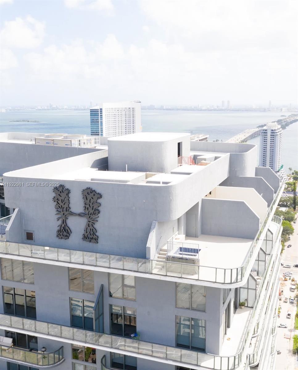 121 NE 34th St #2701, Miami FL 33137