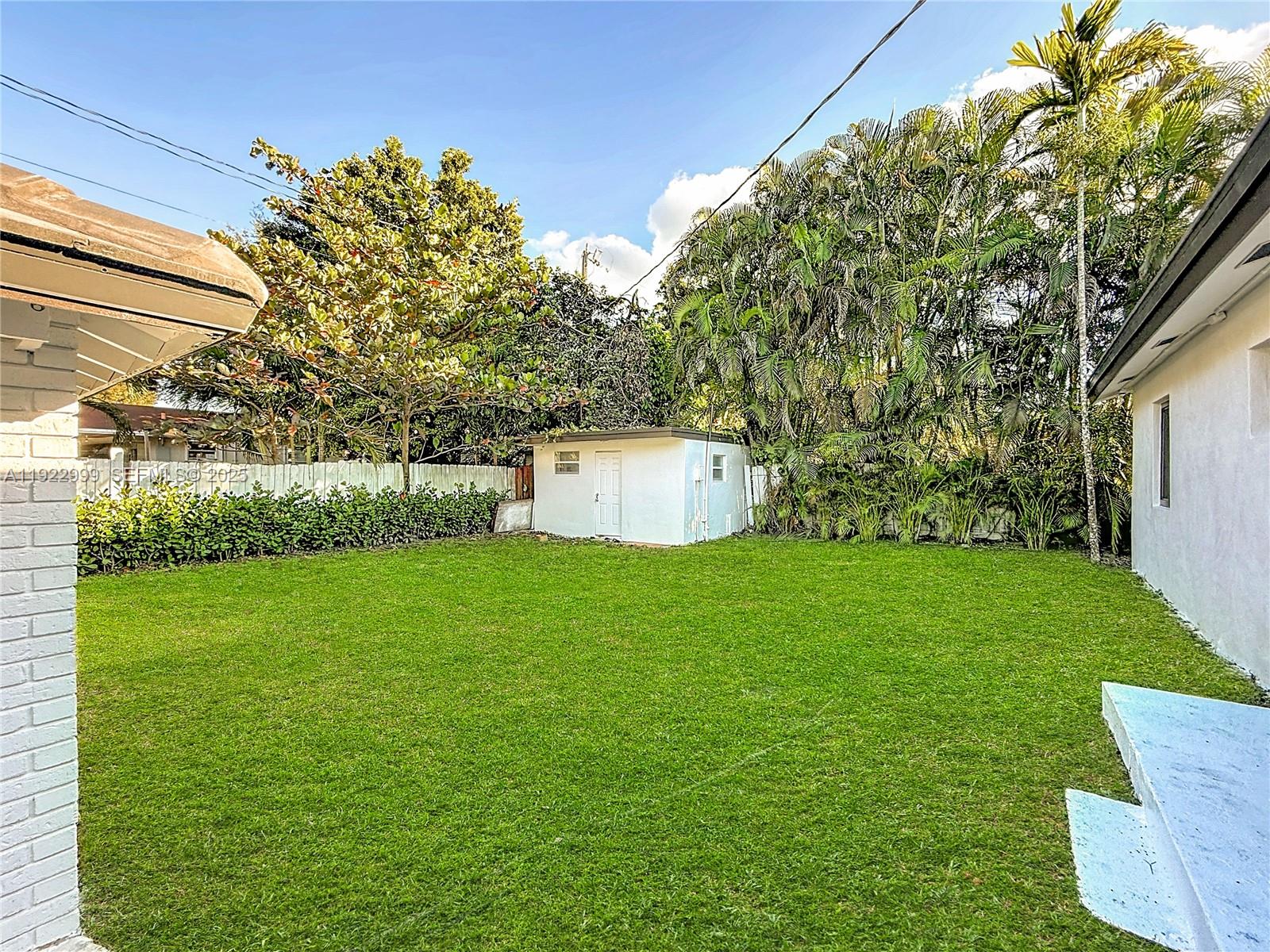 3521 SW 58th Ct, Miami FL 33155