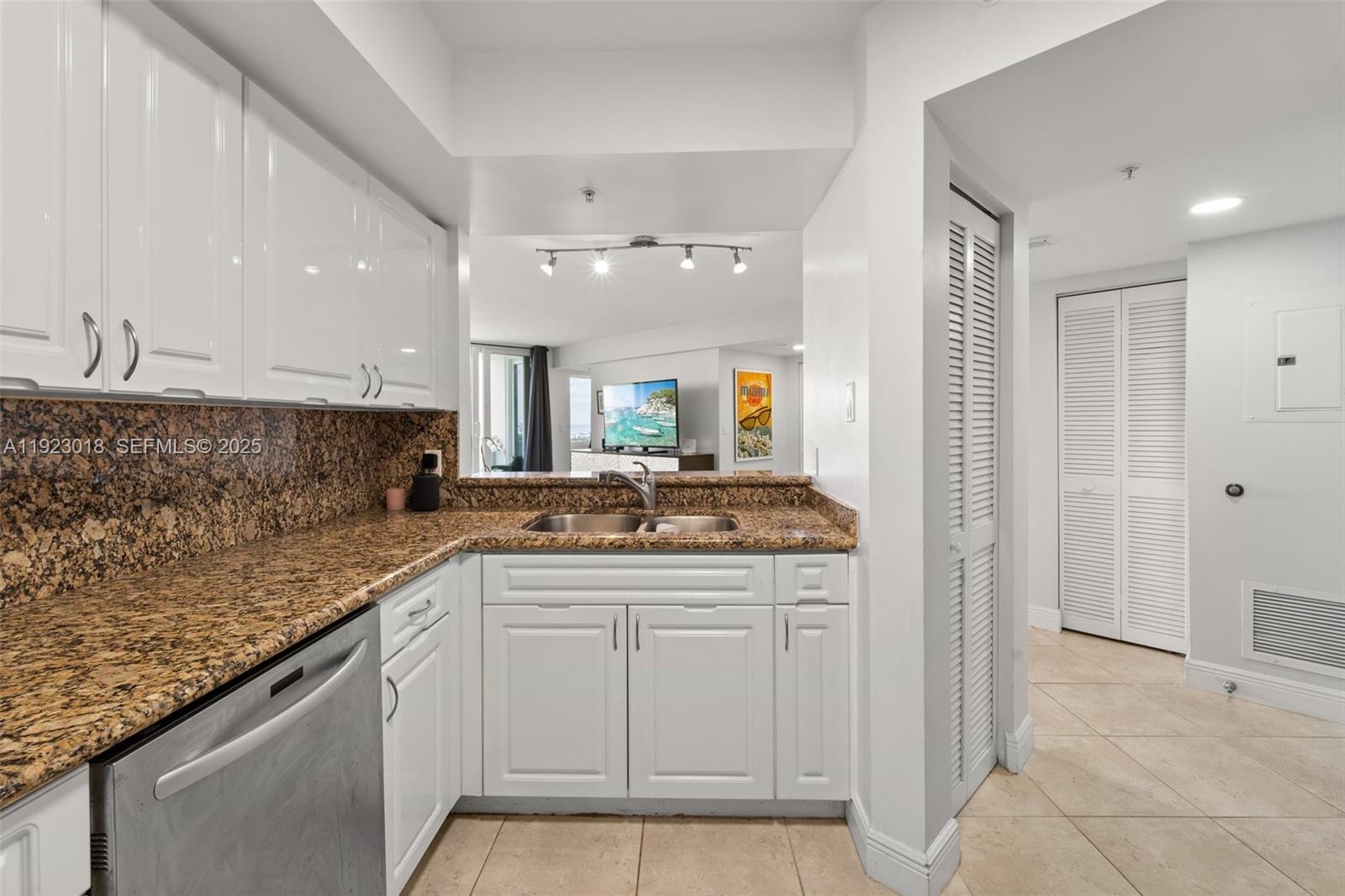 1900 Sunset Harbour Dr #2115, Miami Beach FL 33139