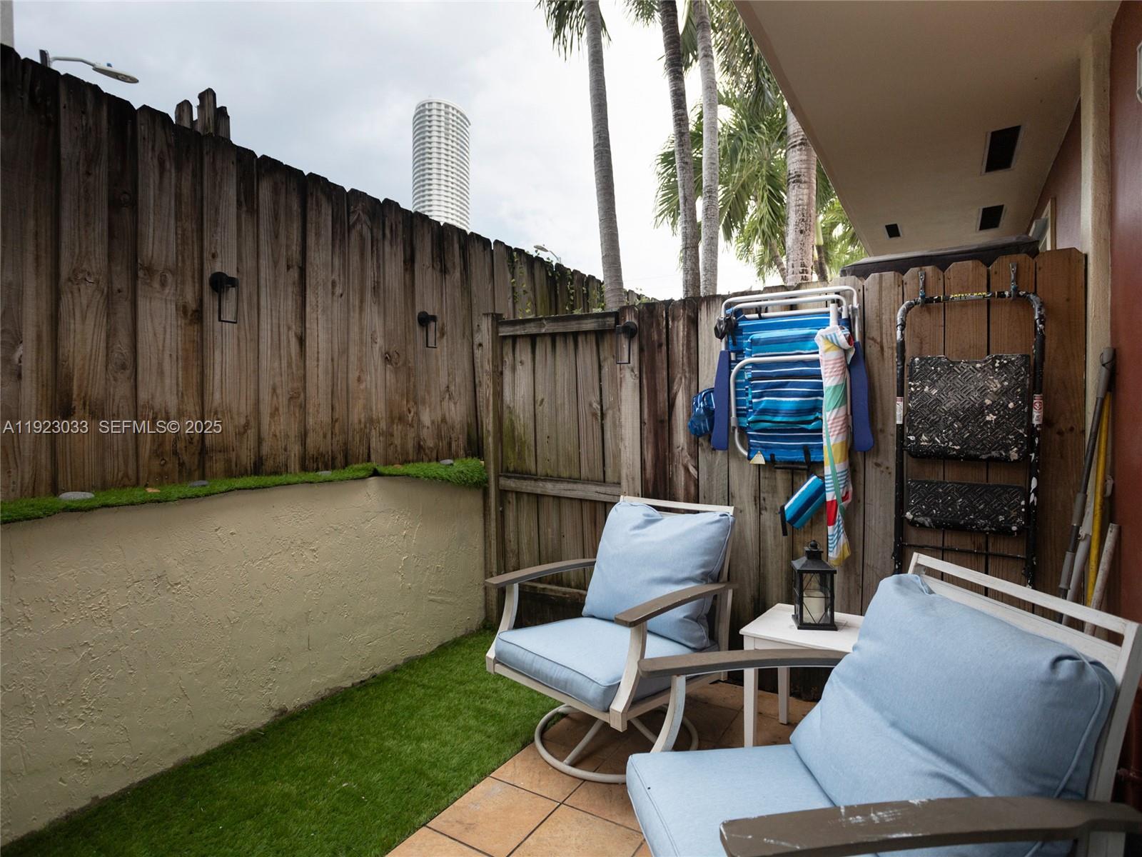 437 SW 3rd St #2, Miami FL 33130