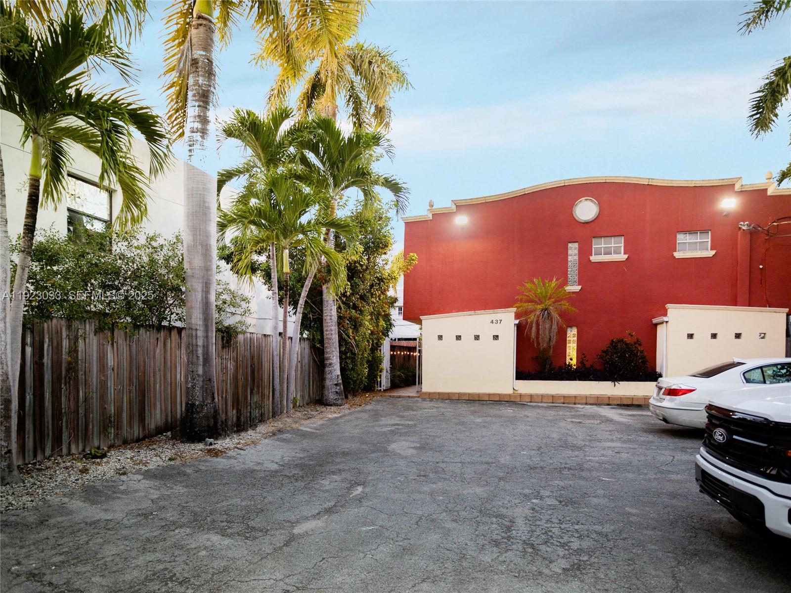 437 SW 3rd St #2, Miami FL 33130