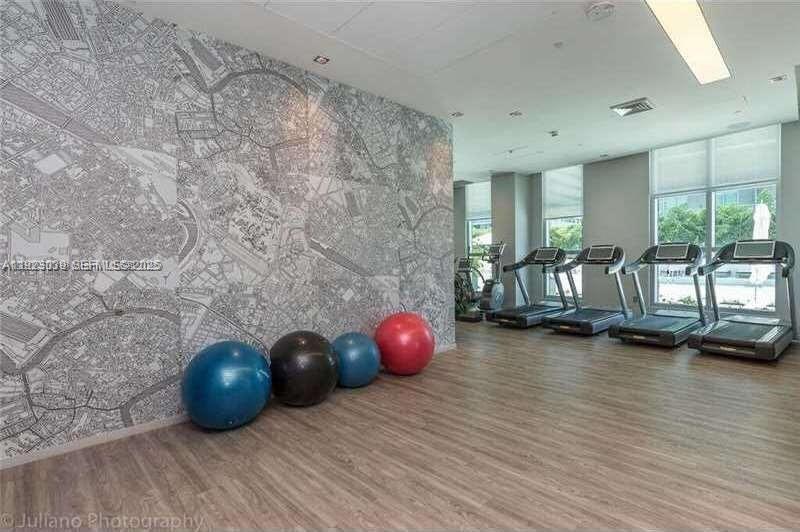 1100 S Miami Ave #3907, Miami FL 33130