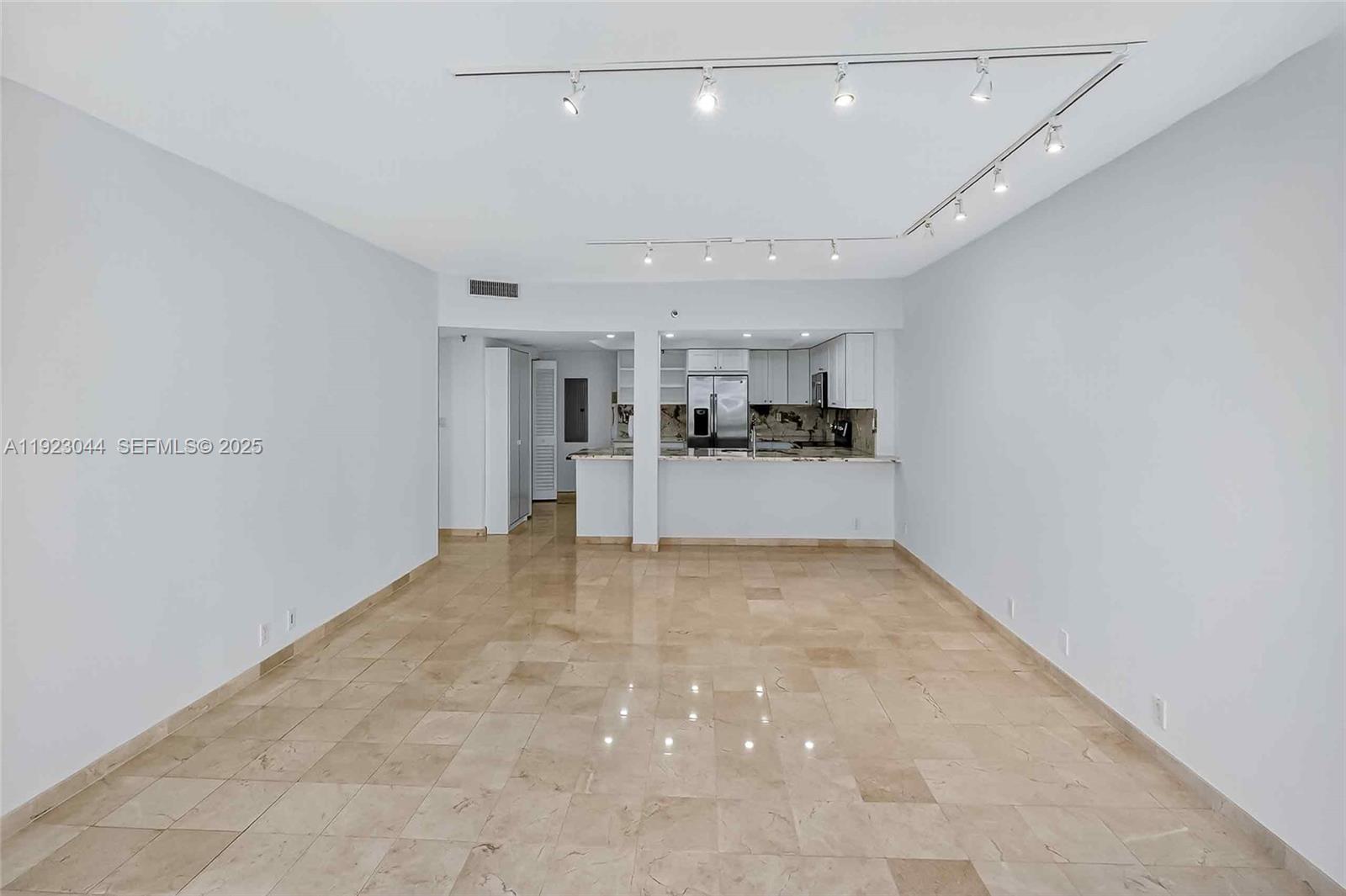 520 Brickell Key Dr #A604, Miami FL 33131