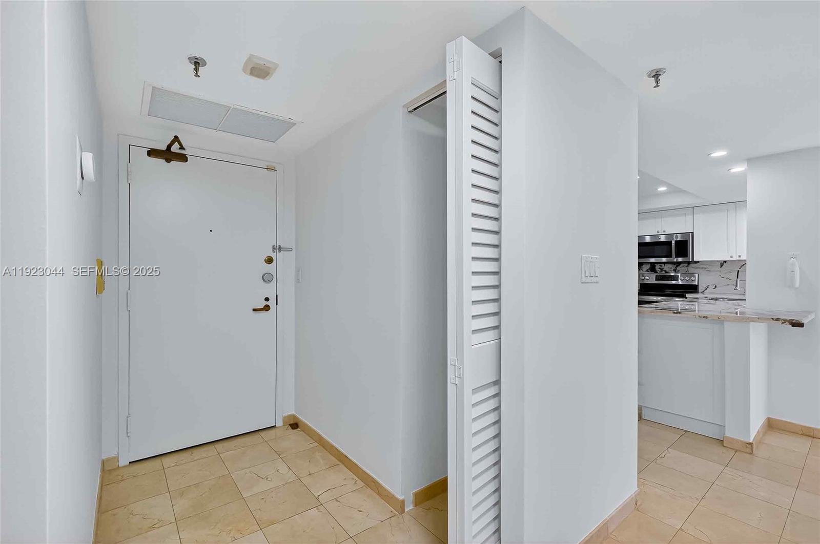 520 Brickell Key Dr #A604, Miami FL 33131