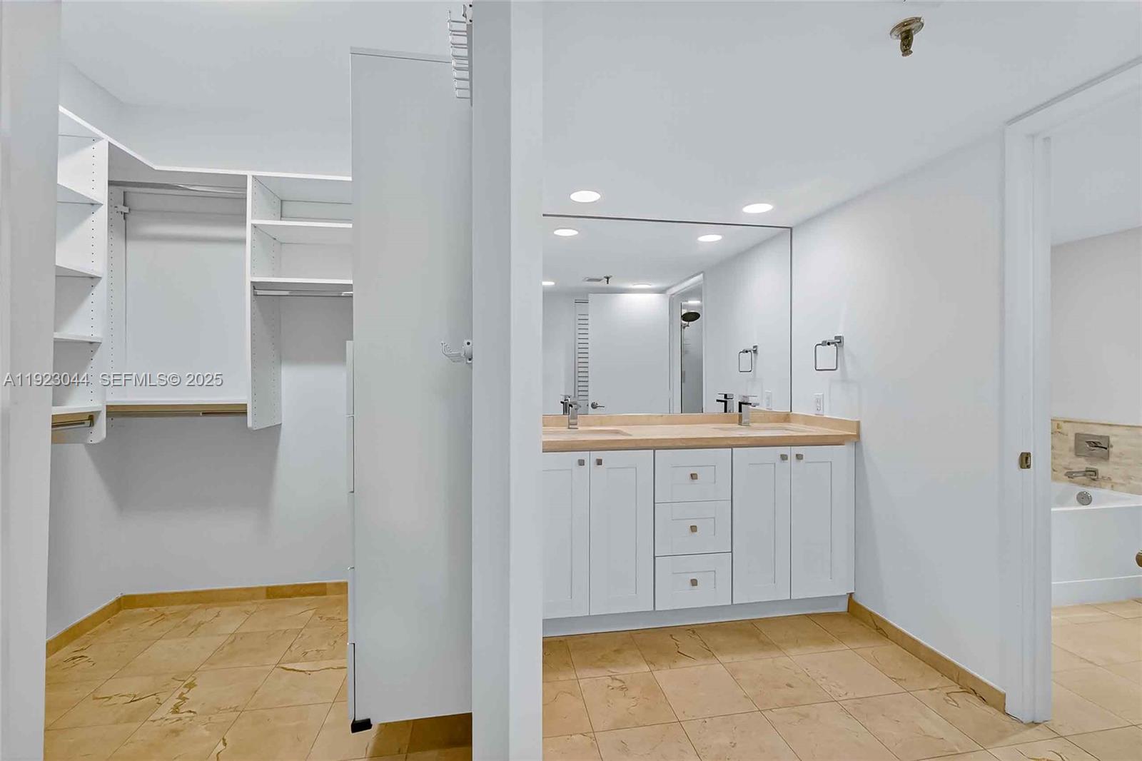 520 Brickell Key Dr #A604, Miami FL 33131