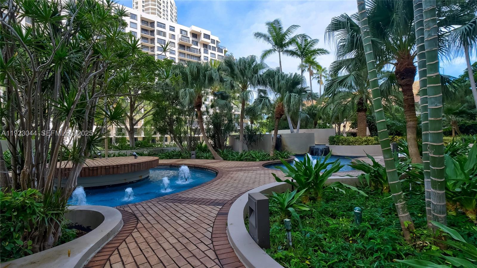 520 Brickell Key Dr #A604, Miami FL 33131