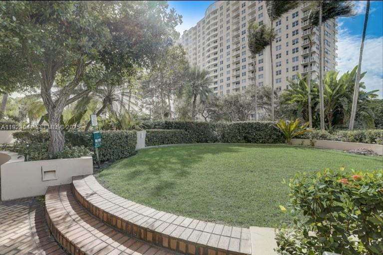 520 Brickell Key Dr #A604, Miami FL 33131