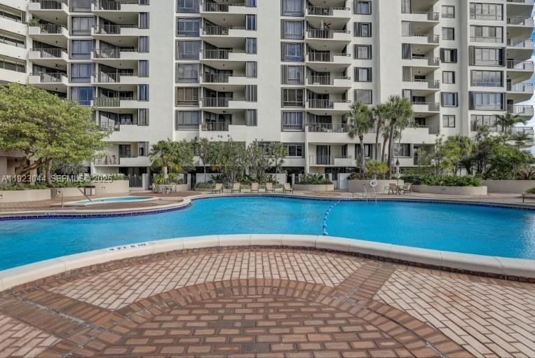 520 Brickell Key Dr #A604, Miami FL 33131