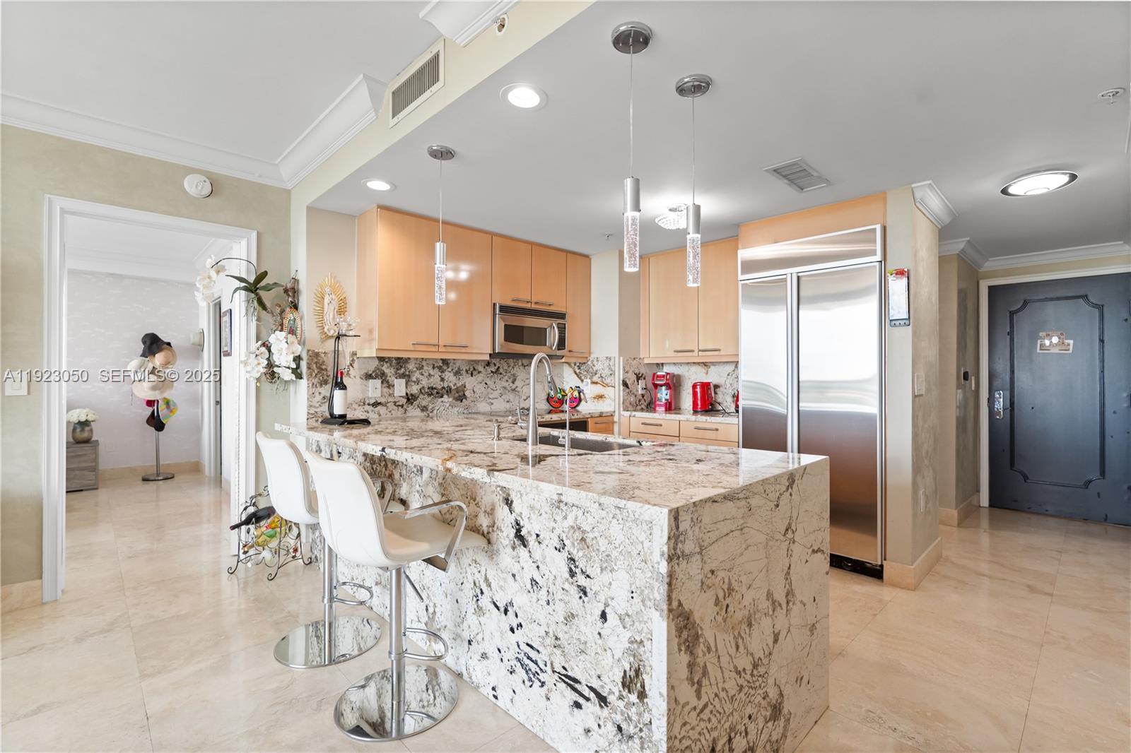 3350 SW 27 AV #1706, Coconut Grove FL 33133