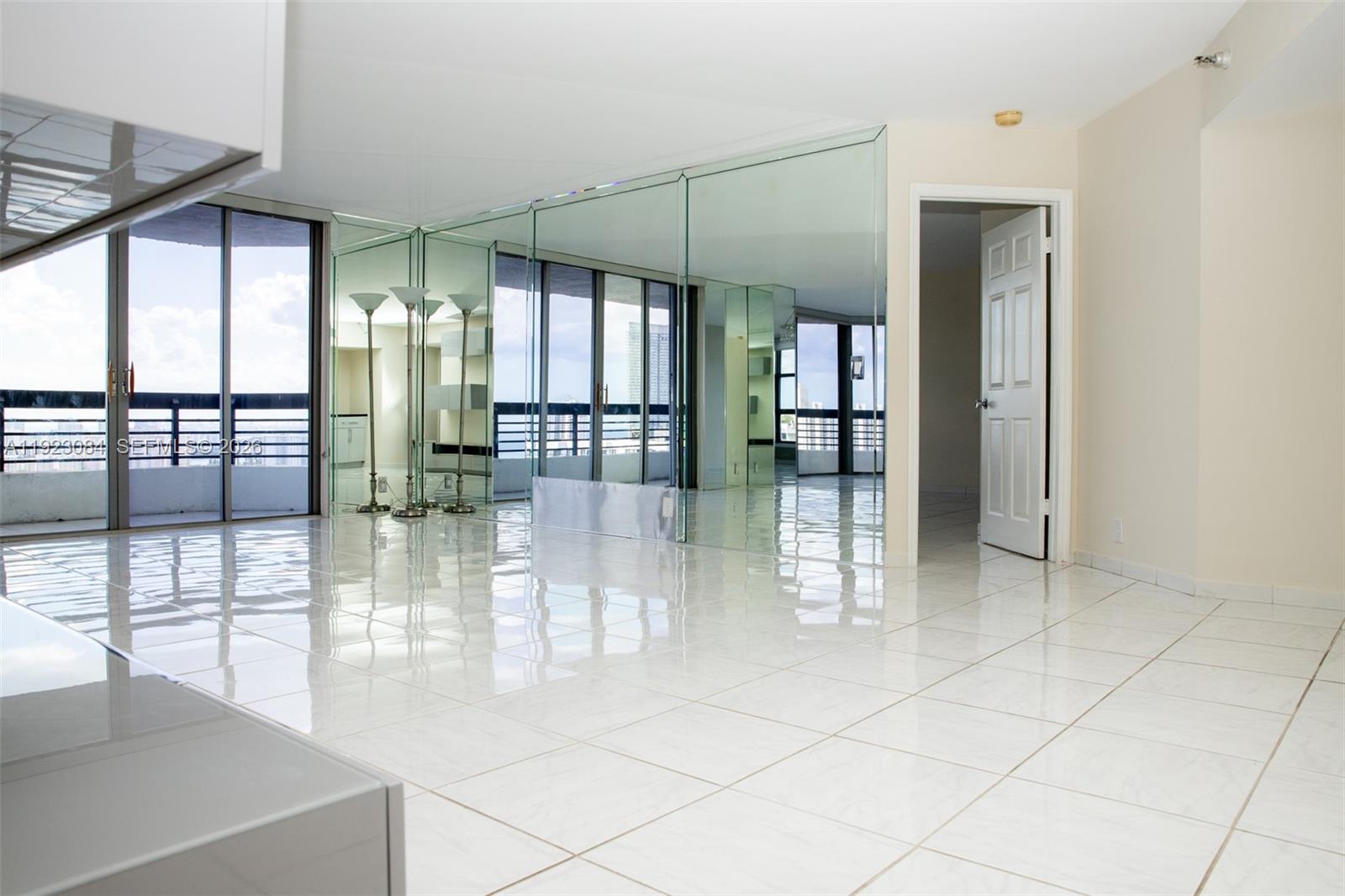 3500 Mystic Pointe Dr #3506, Aventura FL 33180