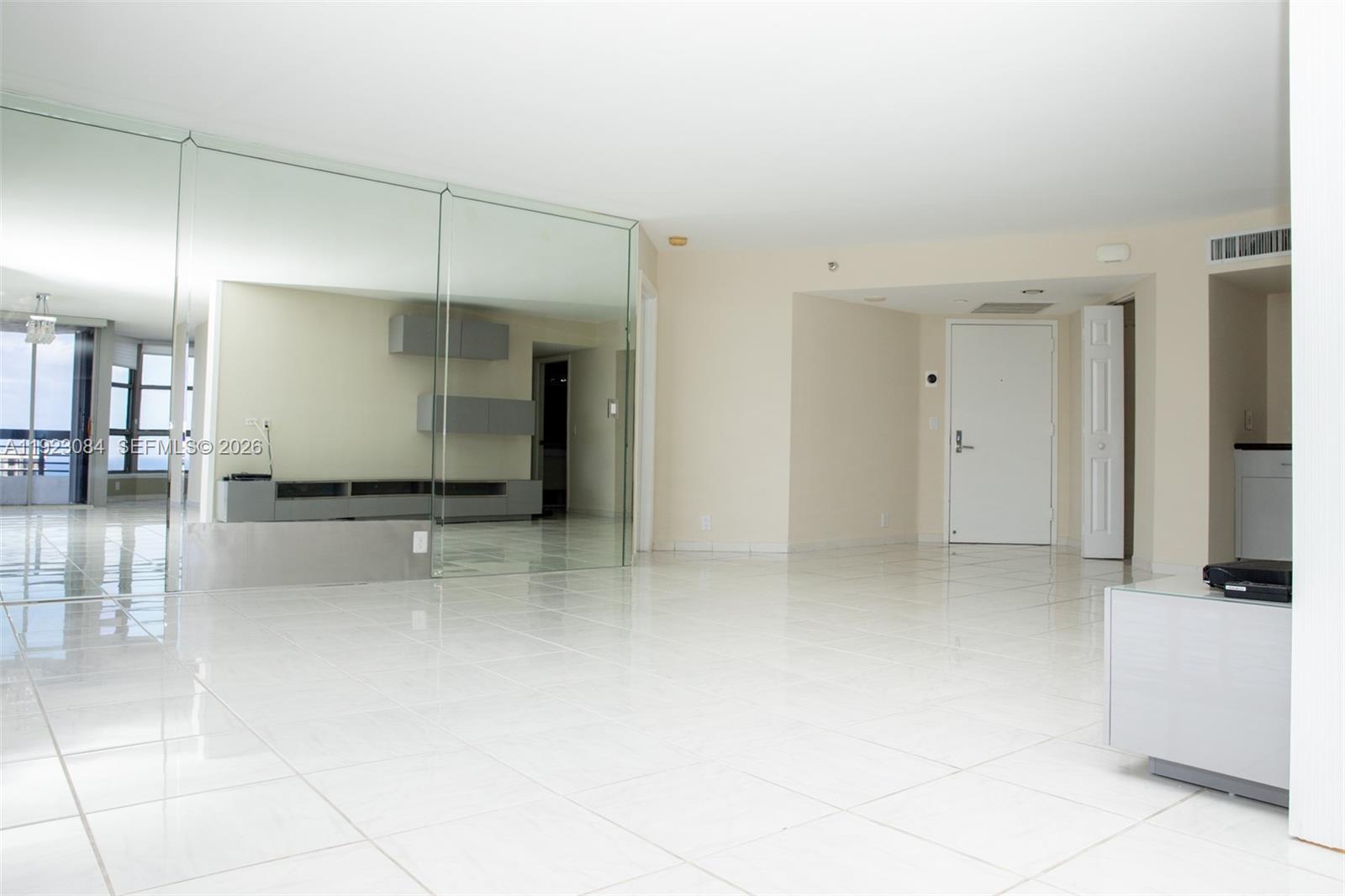 3500 Mystic Pointe Dr #3506, Aventura FL 33180