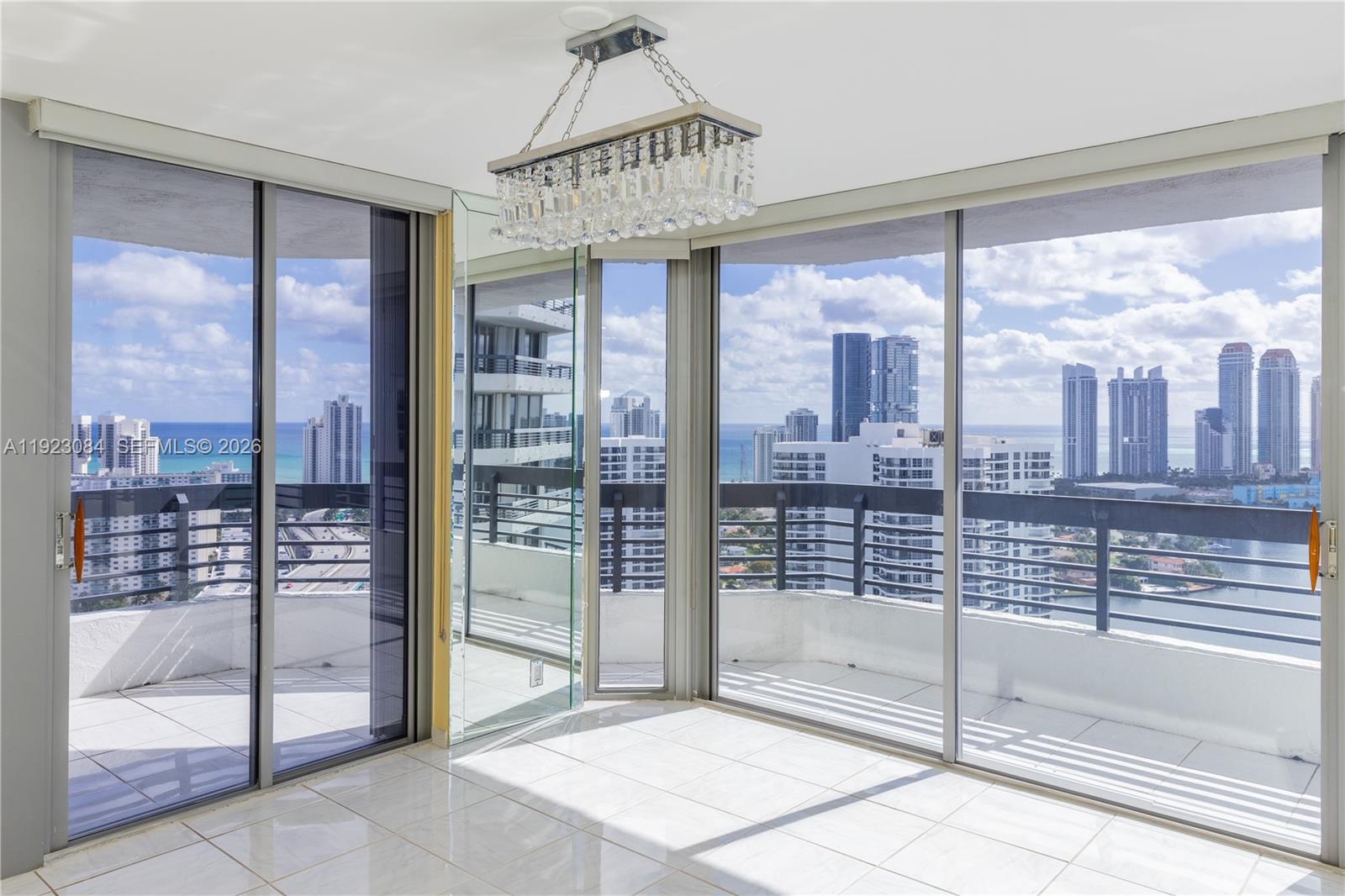 3500 Mystic Pointe Dr #3506, Aventura FL 33180