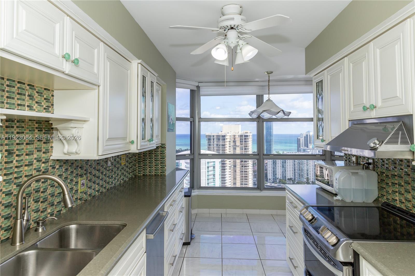 3500 Mystic Pointe Dr #3506, Aventura FL 33180