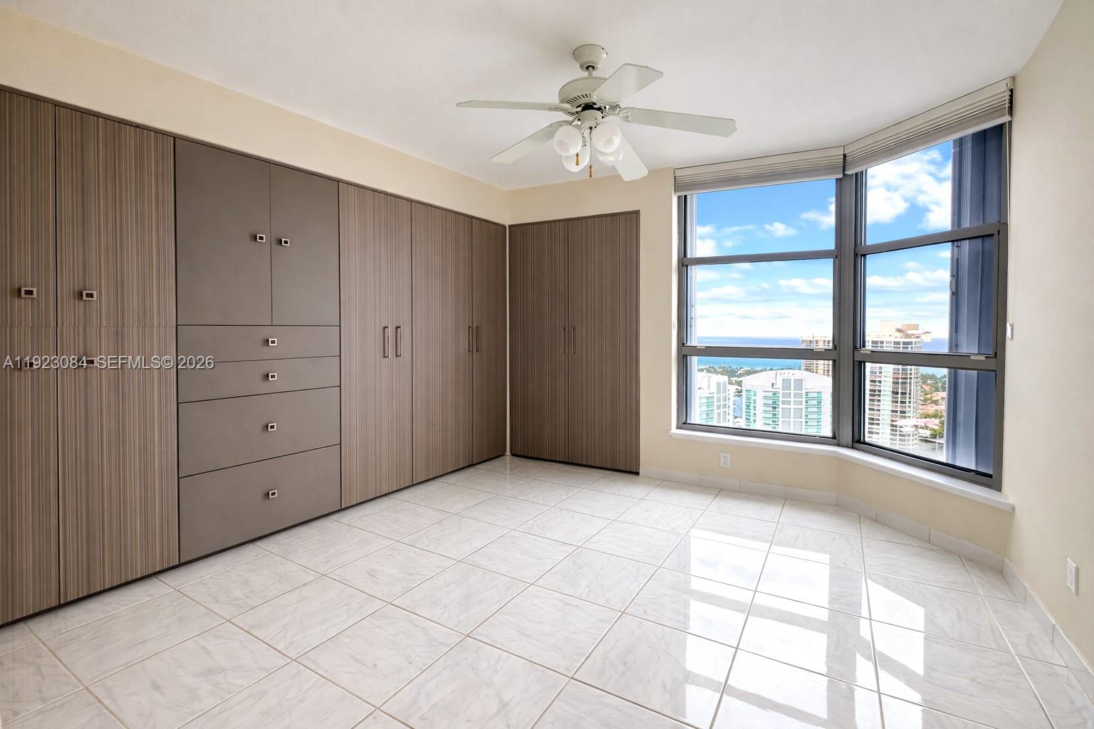 3500 Mystic Pointe Dr #3506, Aventura FL 33180