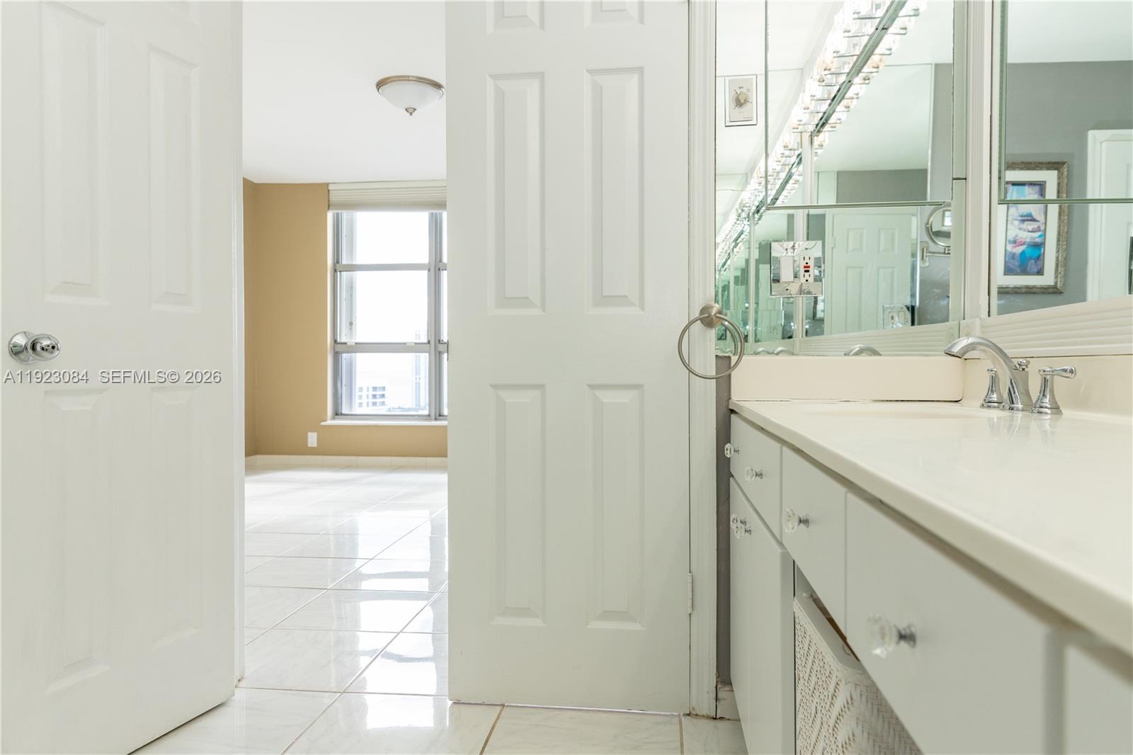 3500 Mystic Pointe Dr #3506, Aventura FL 33180