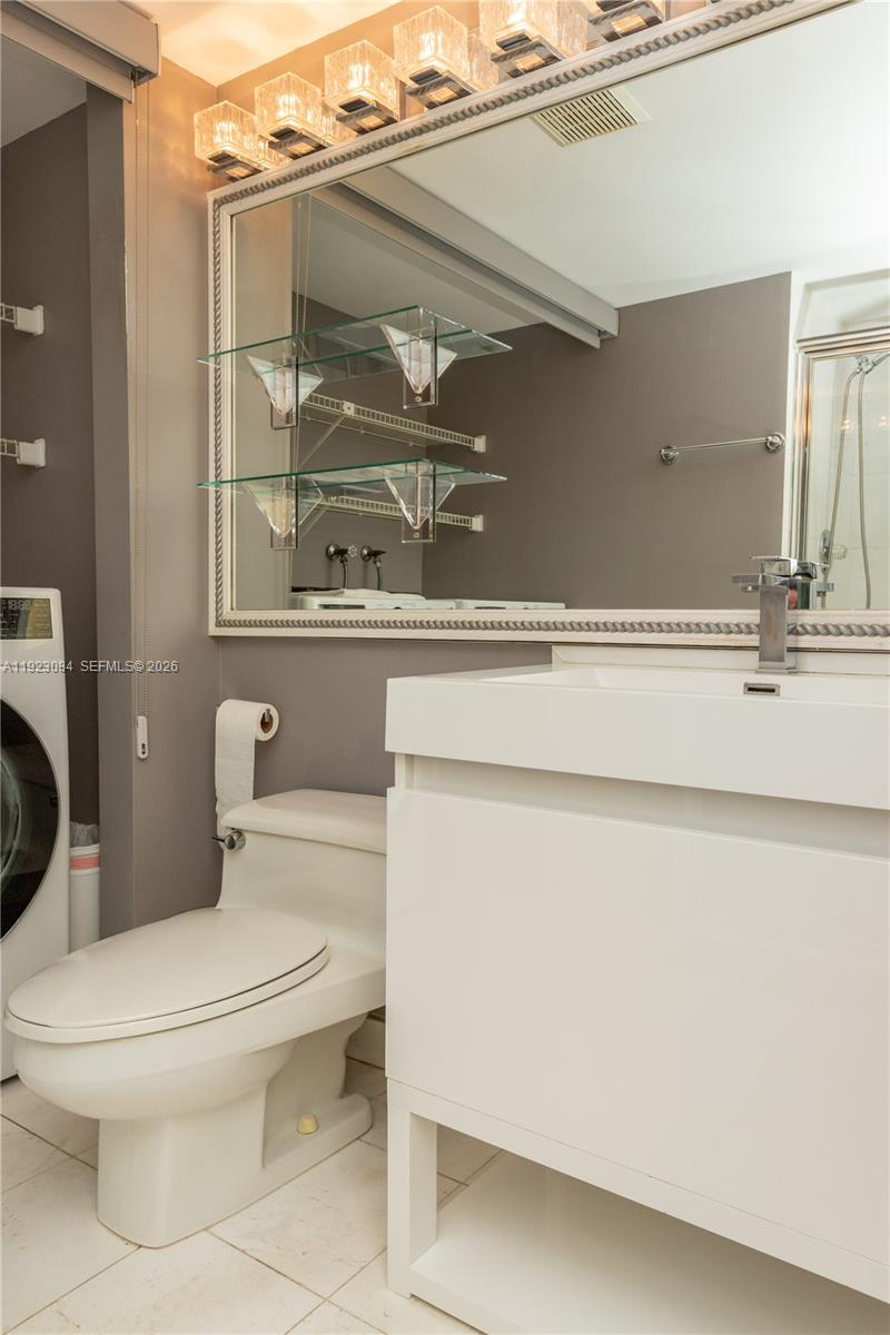 3500 Mystic Pointe Dr #3506, Aventura FL 33180