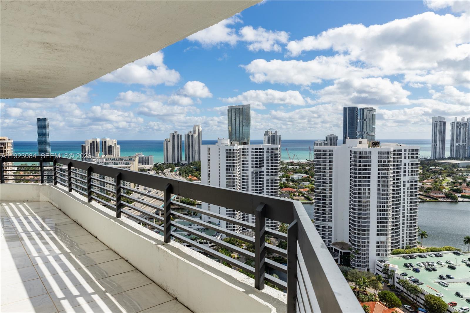 3500 Mystic Pointe Dr #3506, Aventura FL 33180