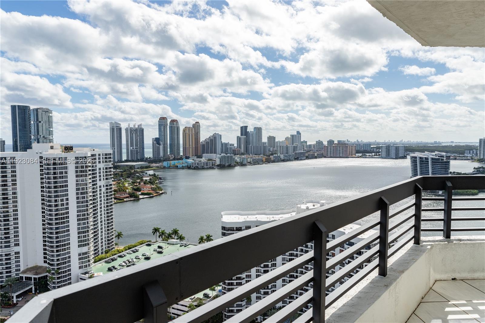 3500 Mystic Pointe Dr #3506, Aventura FL 33180