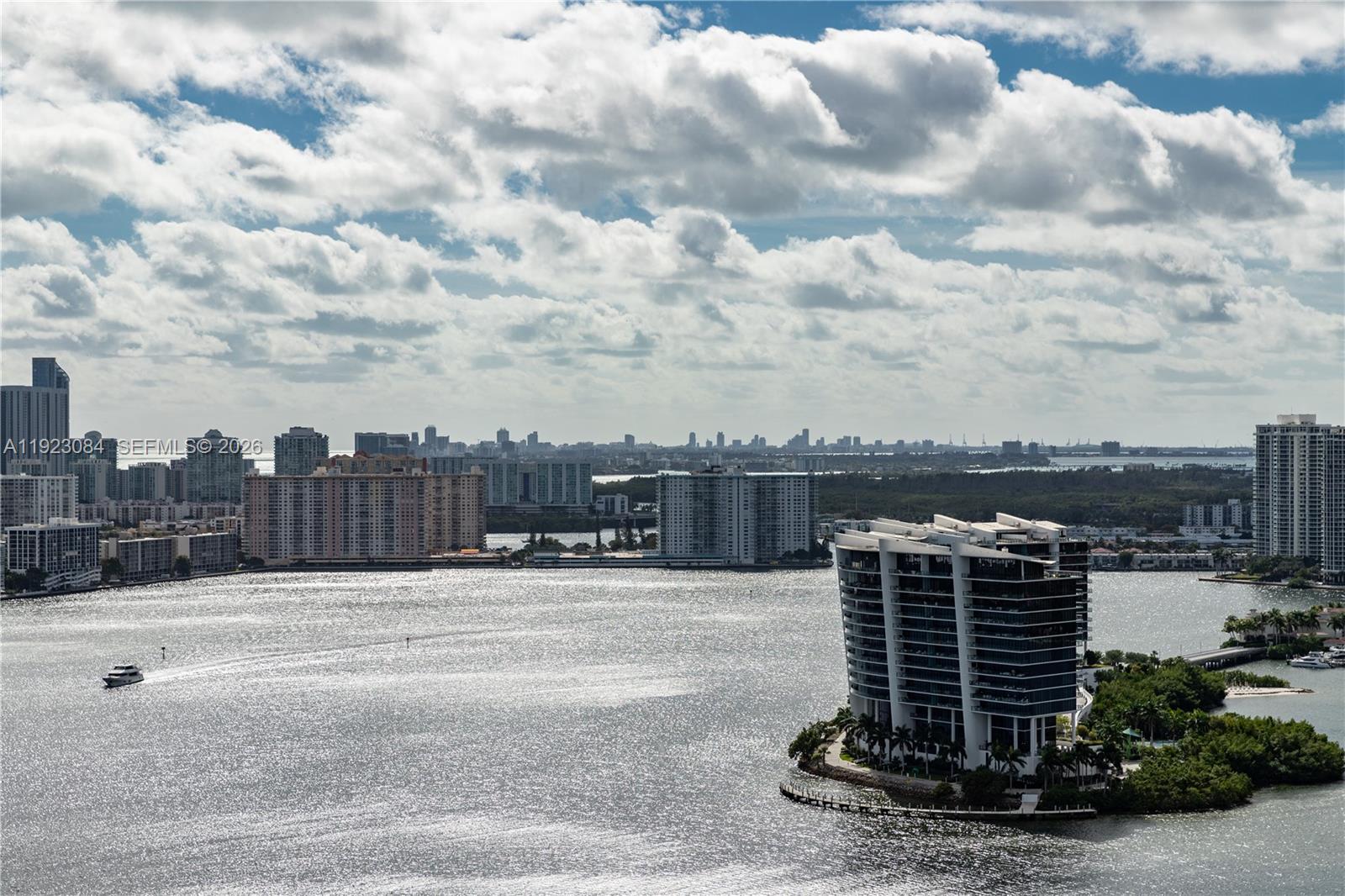 3500 Mystic Pointe Dr #3506, Aventura FL 33180