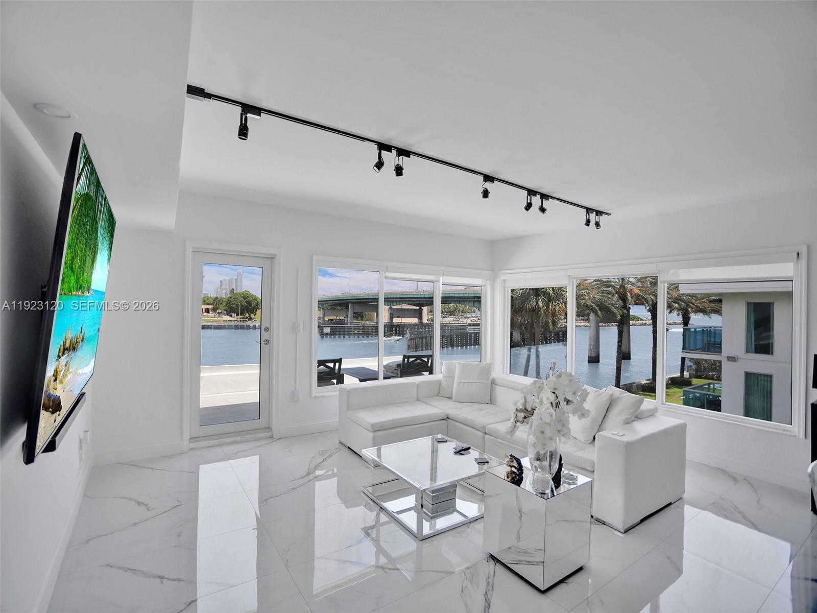 286 Bal Bay Dr #3C, Bal Harbour FL 33154