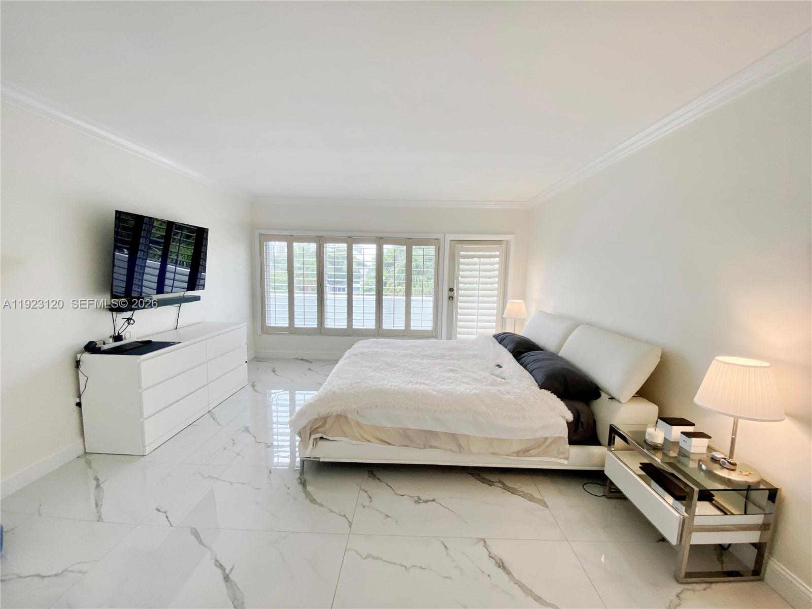 286 Bal Bay Dr #3C, Bal Harbour FL 33154