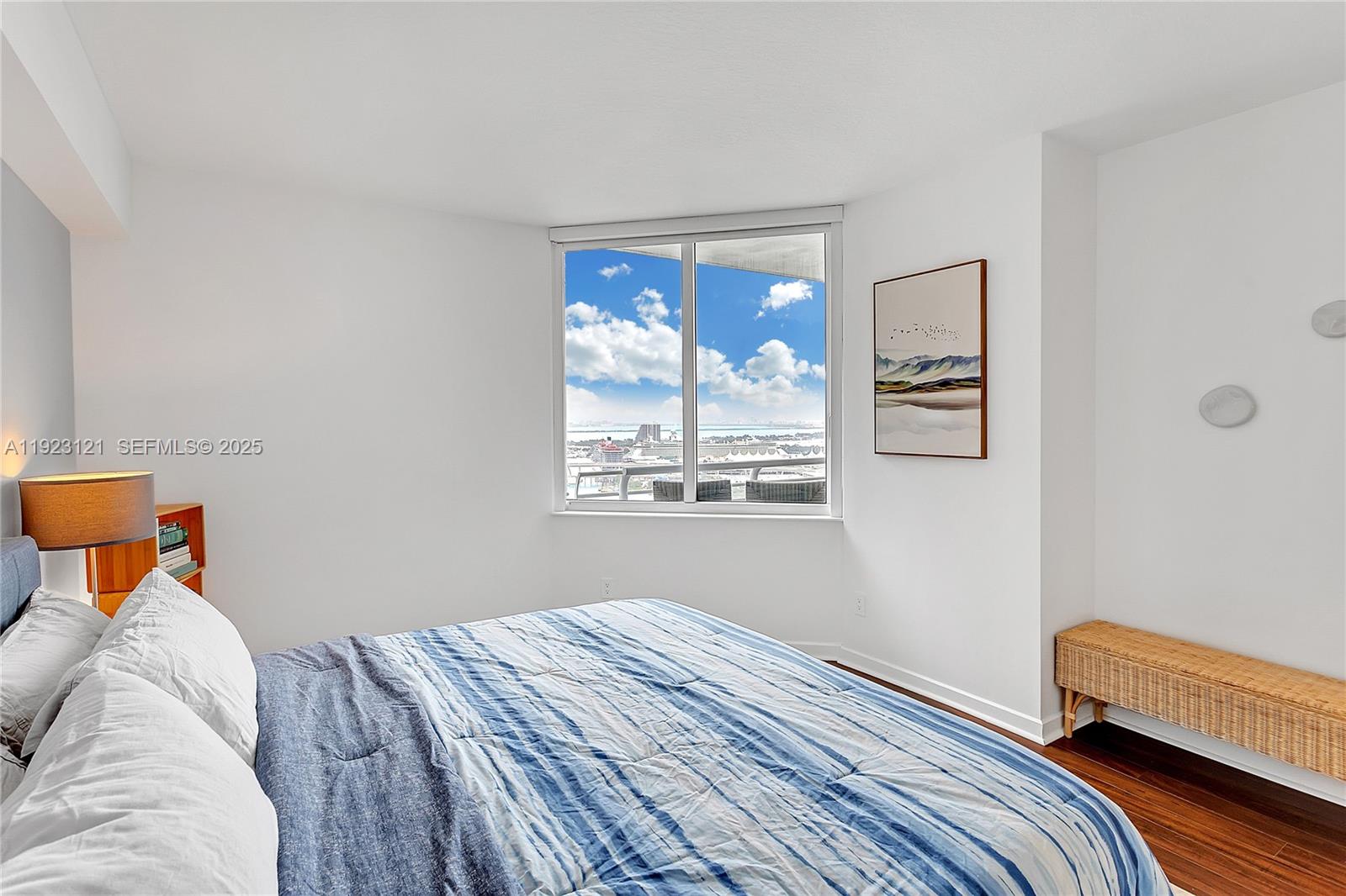 335 S Biscayne Blvd #3008, Miami FL 33131