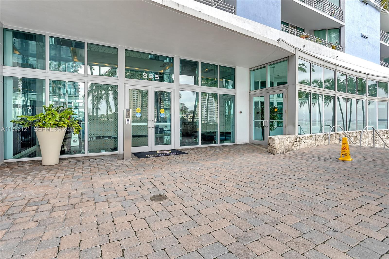 335 S Biscayne Blvd #3008, Miami FL 33131