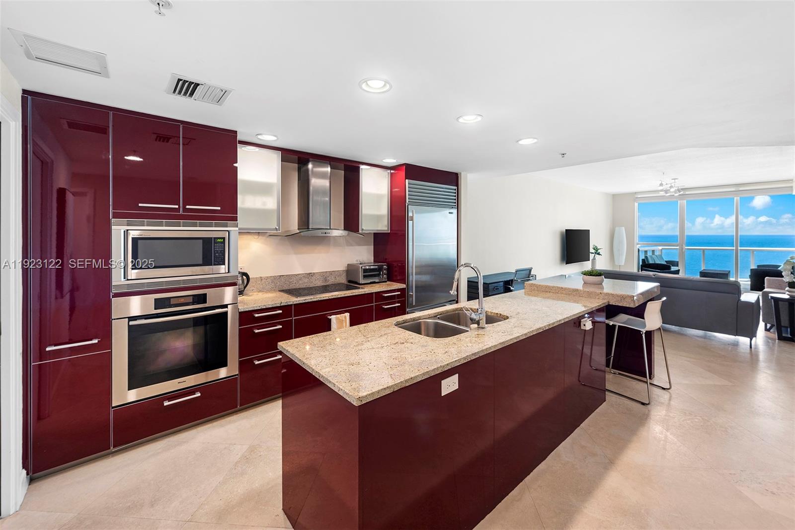 3801 Collins Ave #1602, Miami Beach FL 33140