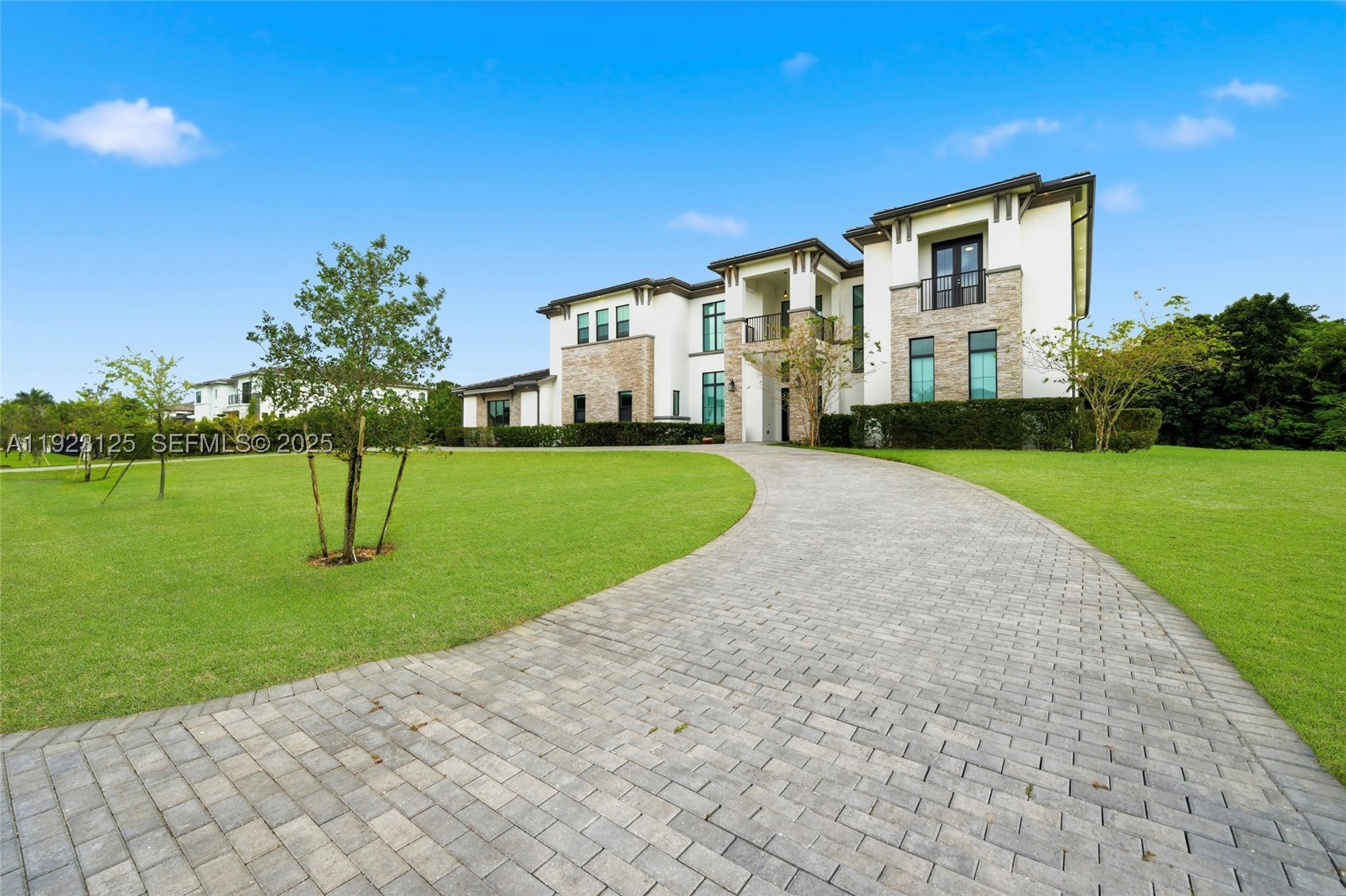 17130 Magnolia Estates Dr, Southwest Ranches FL 33331