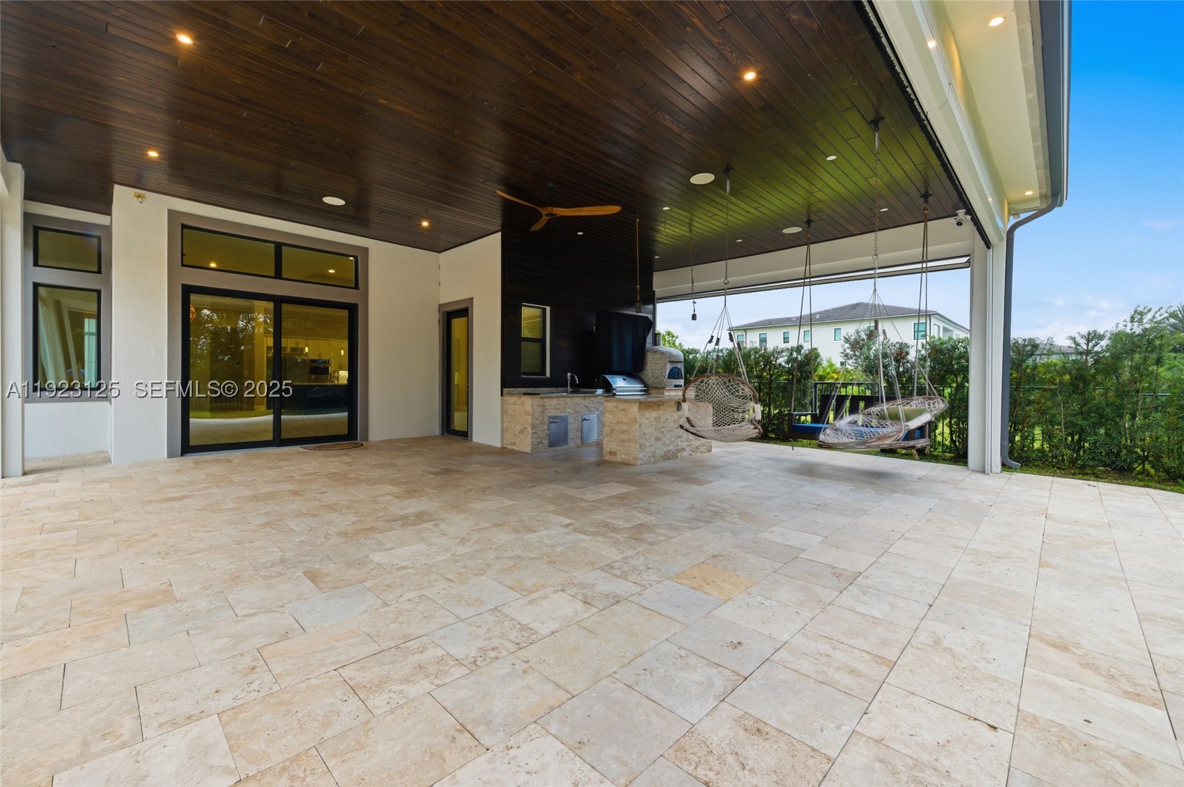 17130 Magnolia Estates Dr, Southwest Ranches FL 33331