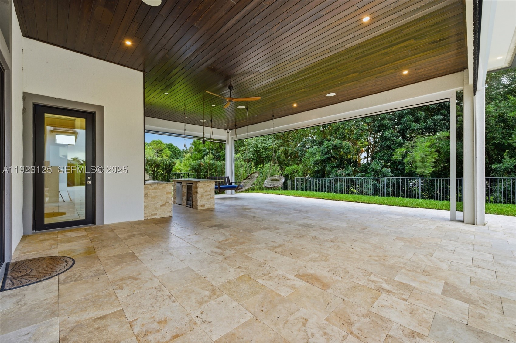 17130 Magnolia Estates Dr, Southwest Ranches FL 33331