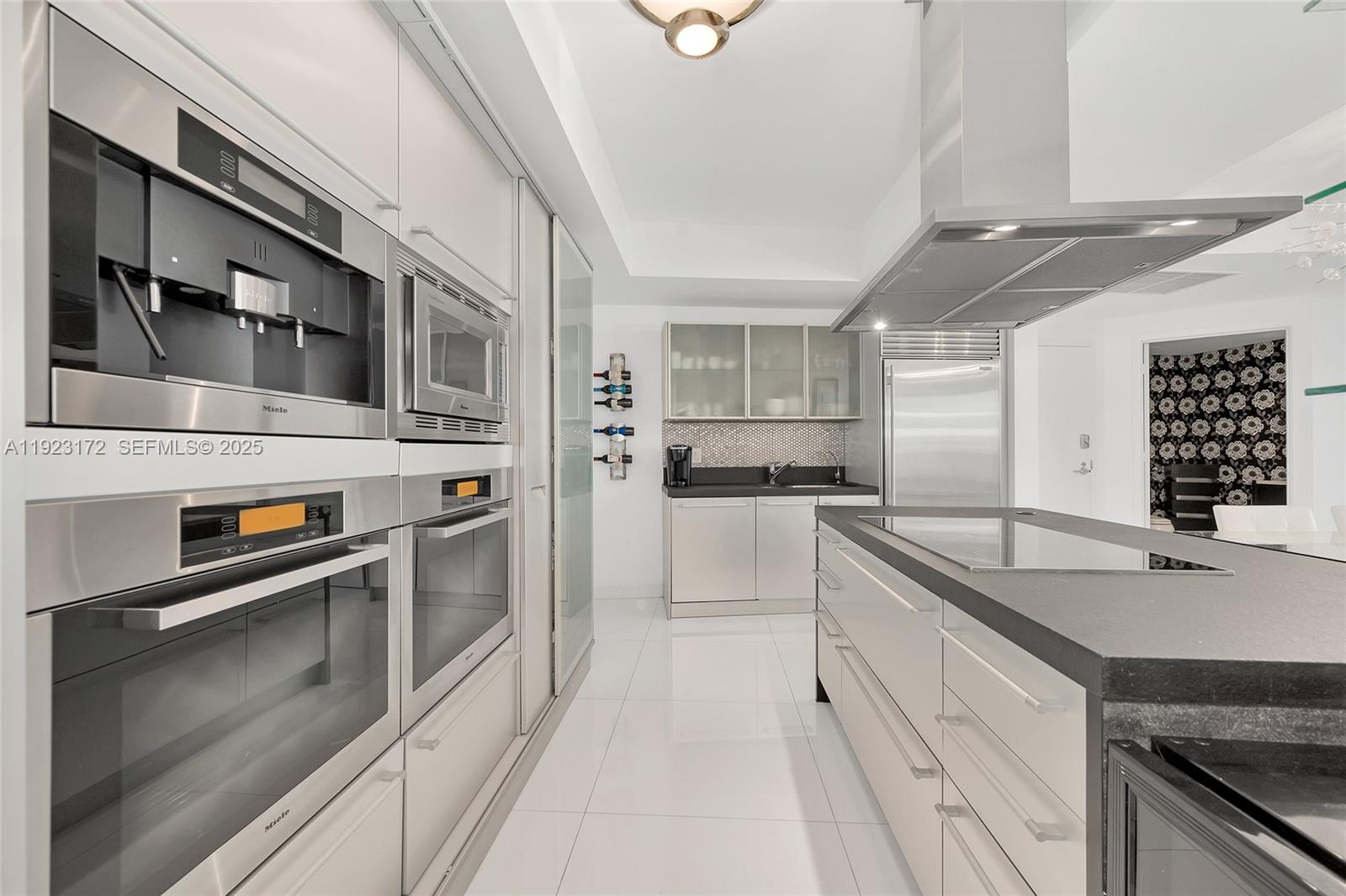 18201 Collins Ave #1002, Sunny Isles Beach FL 33160