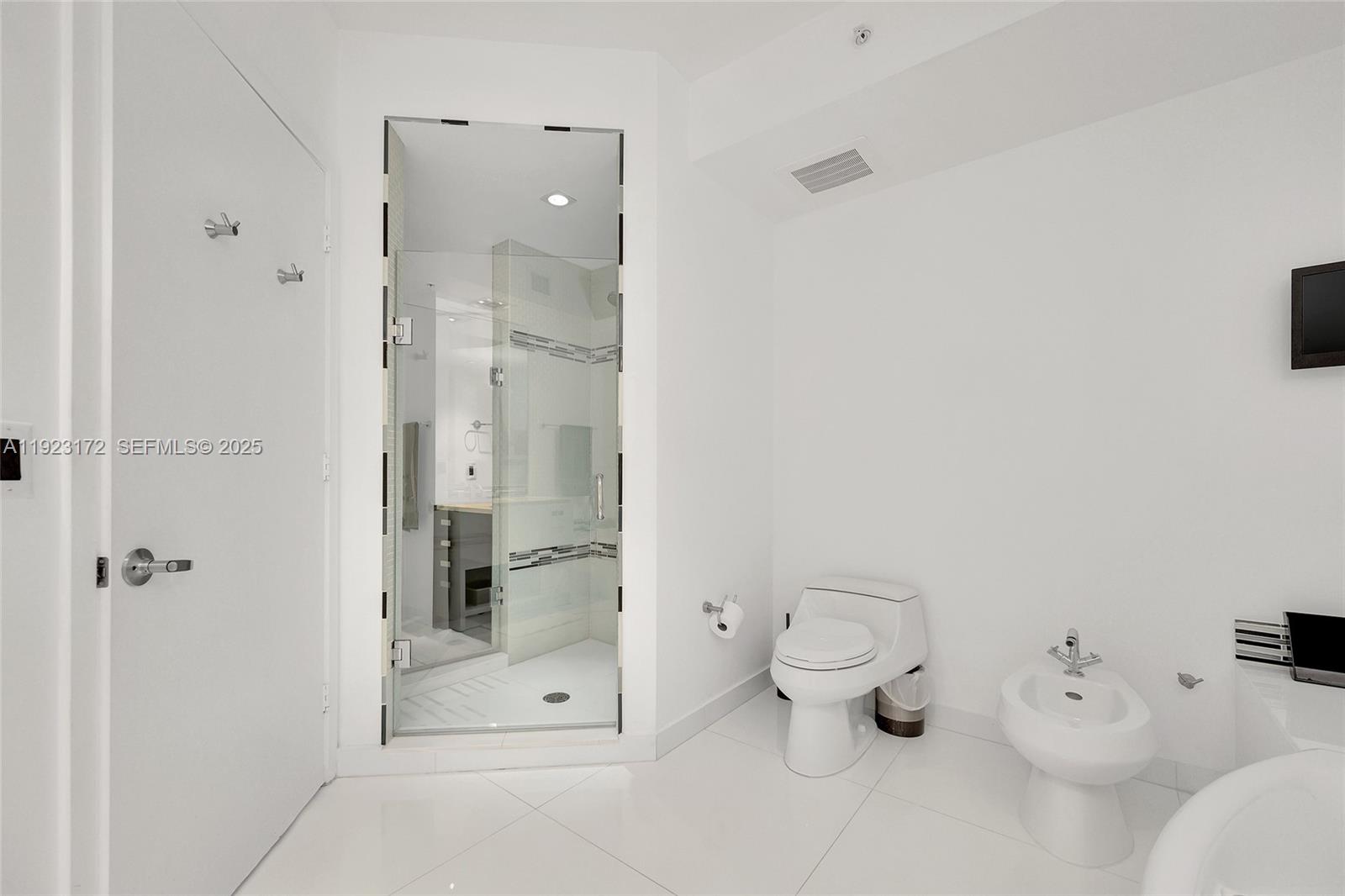 18201 Collins Ave #1002, Sunny Isles Beach FL 33160