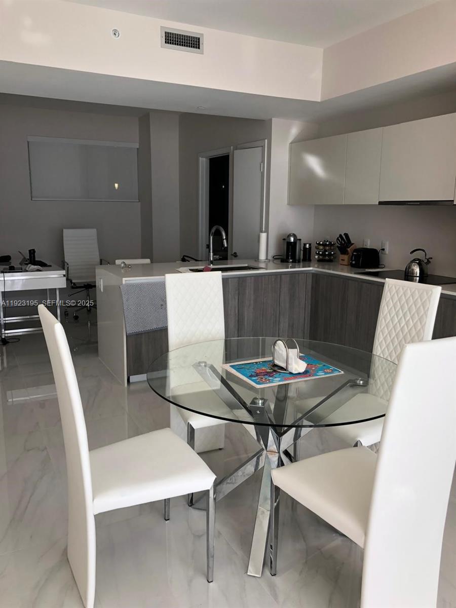 2900 NE 7th Ave #3203, Miami FL 33137