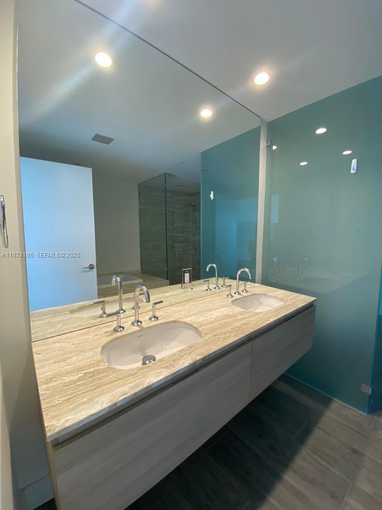 2900 NE 7th Ave #3203, Miami FL 33137