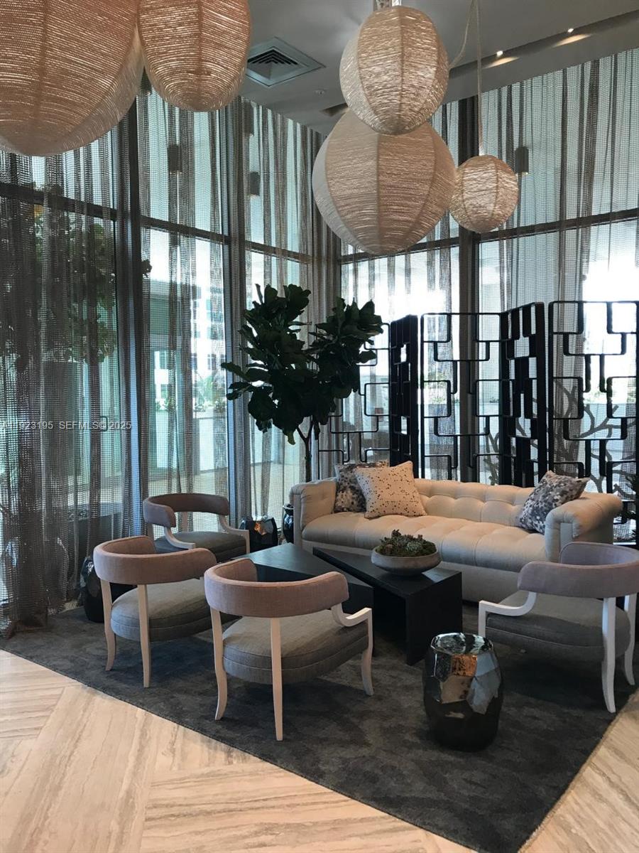 2900 NE 7th Ave #3203, Miami FL 33137