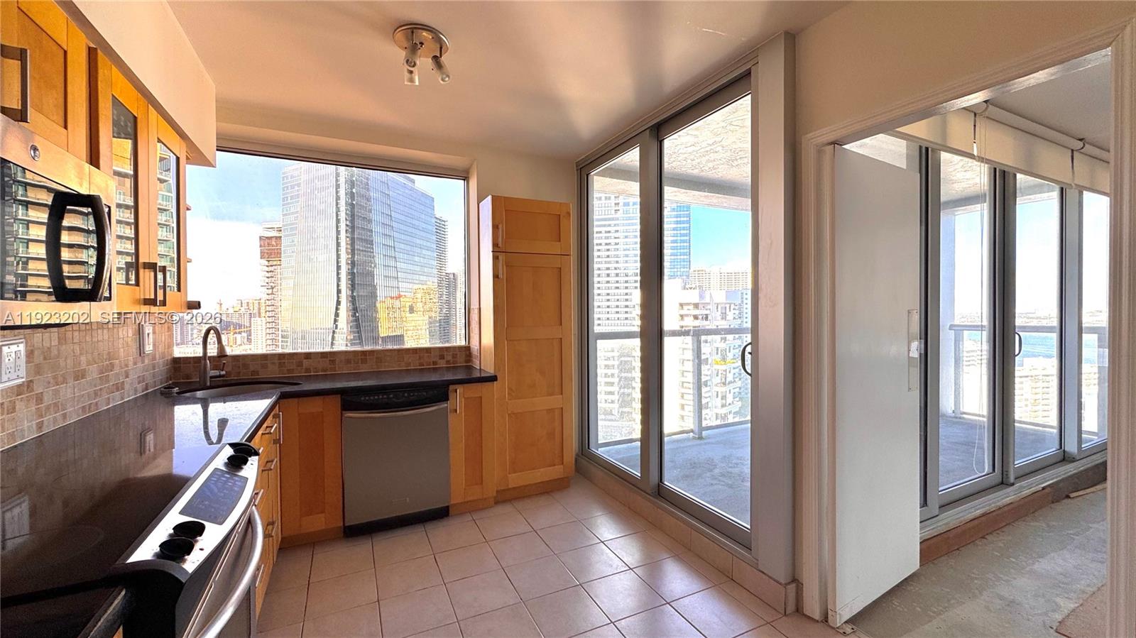 1541 Brickell Ave #C2705, Miami FL 33129
