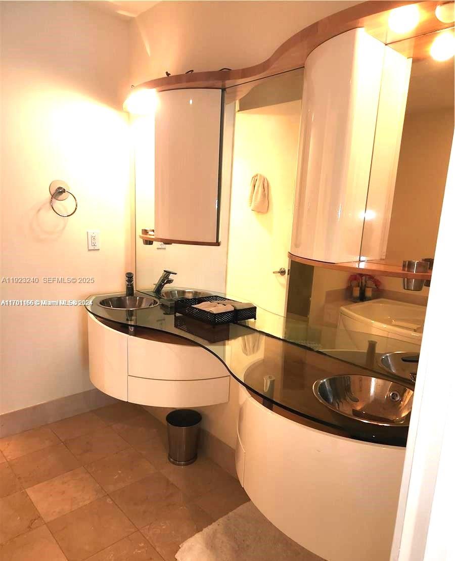 18101 Collins Ave #1608, Sunny Isles Beach FL 33160