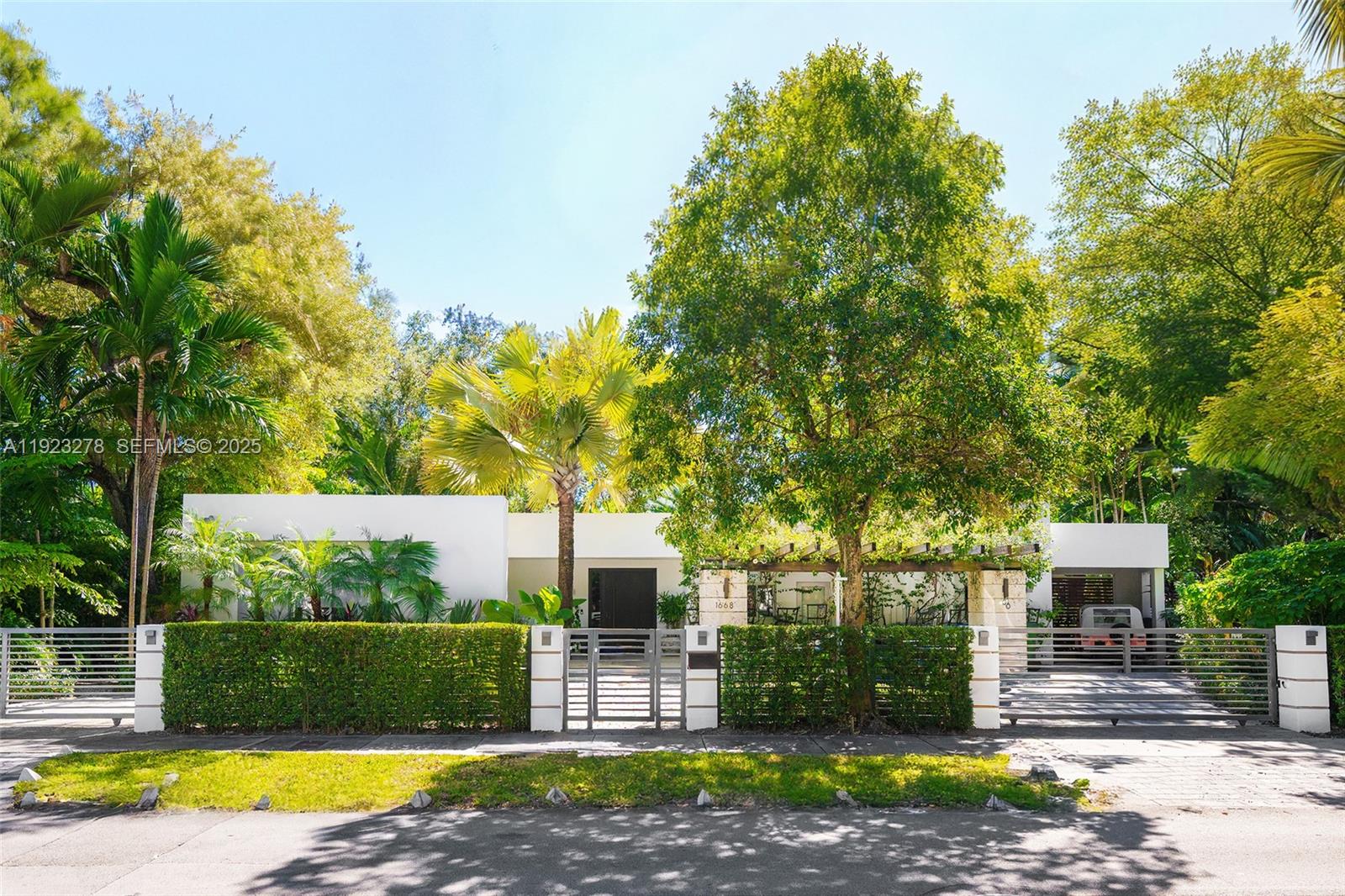 1668 Tigertail Ave, Miami FL 33133