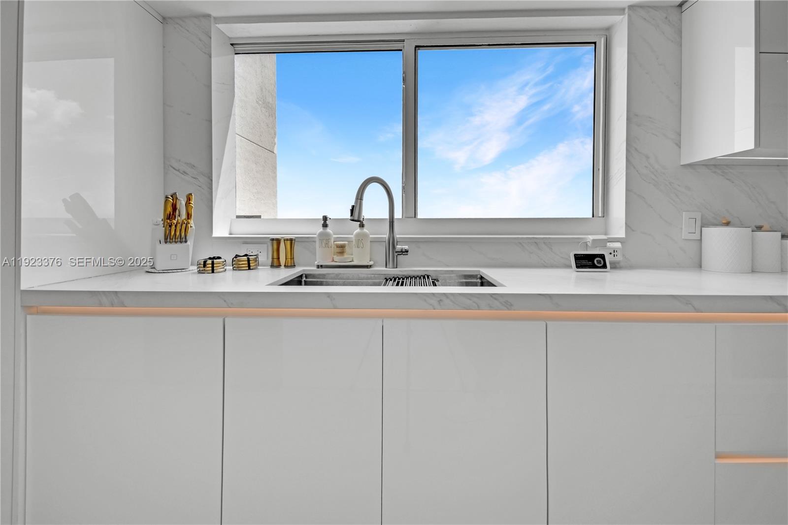 1800 N Bayshore Dr #2201, Miami FL 33132