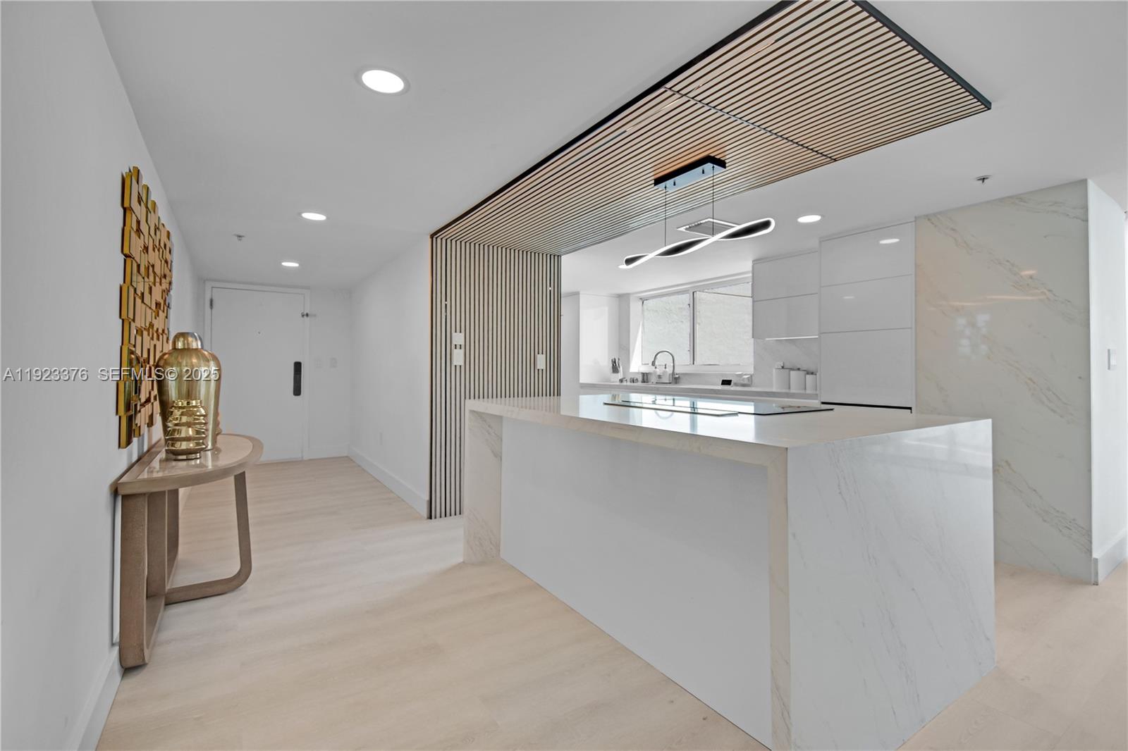 1800 N Bayshore Dr #2201, Miami FL 33132
