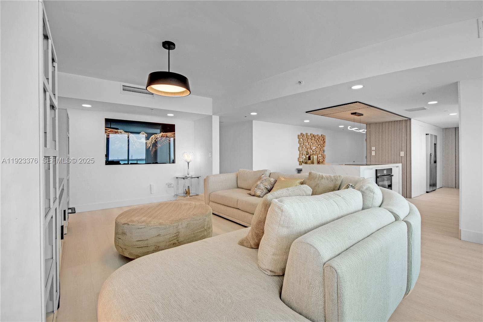 1800 N Bayshore Dr #2201, Miami FL 33132