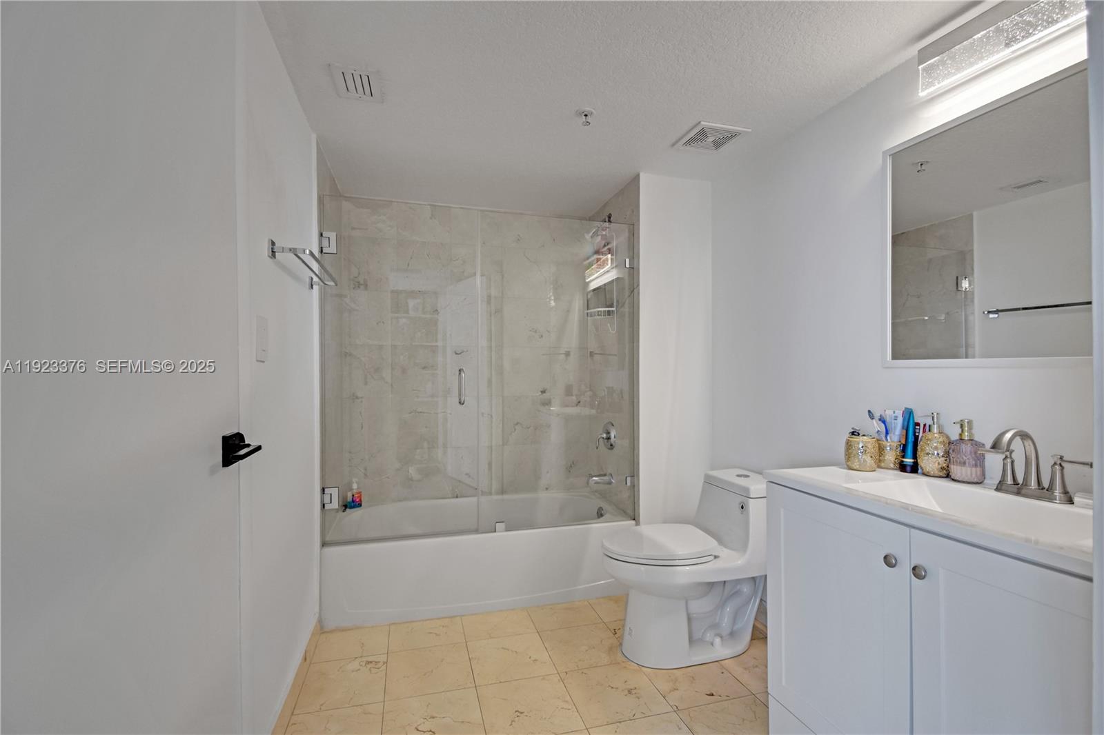 1800 N Bayshore Dr #2201, Miami FL 33132