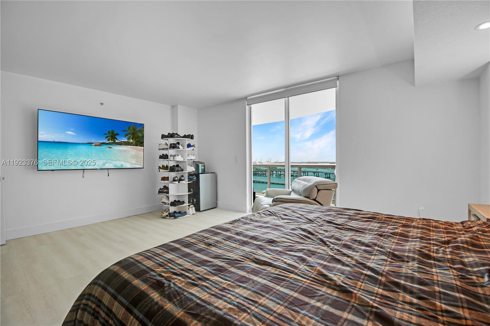 1800 N Bayshore Dr #2201, Miami FL 33132