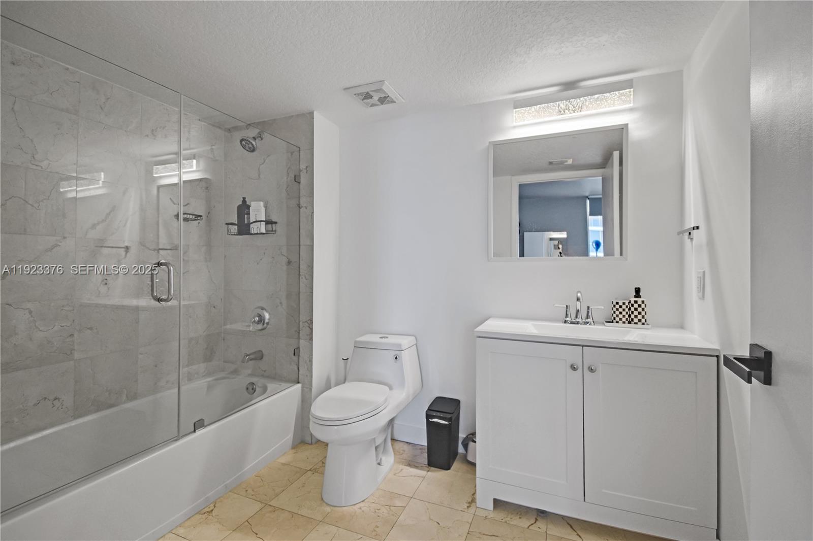 1800 N Bayshore Dr #2201, Miami FL 33132