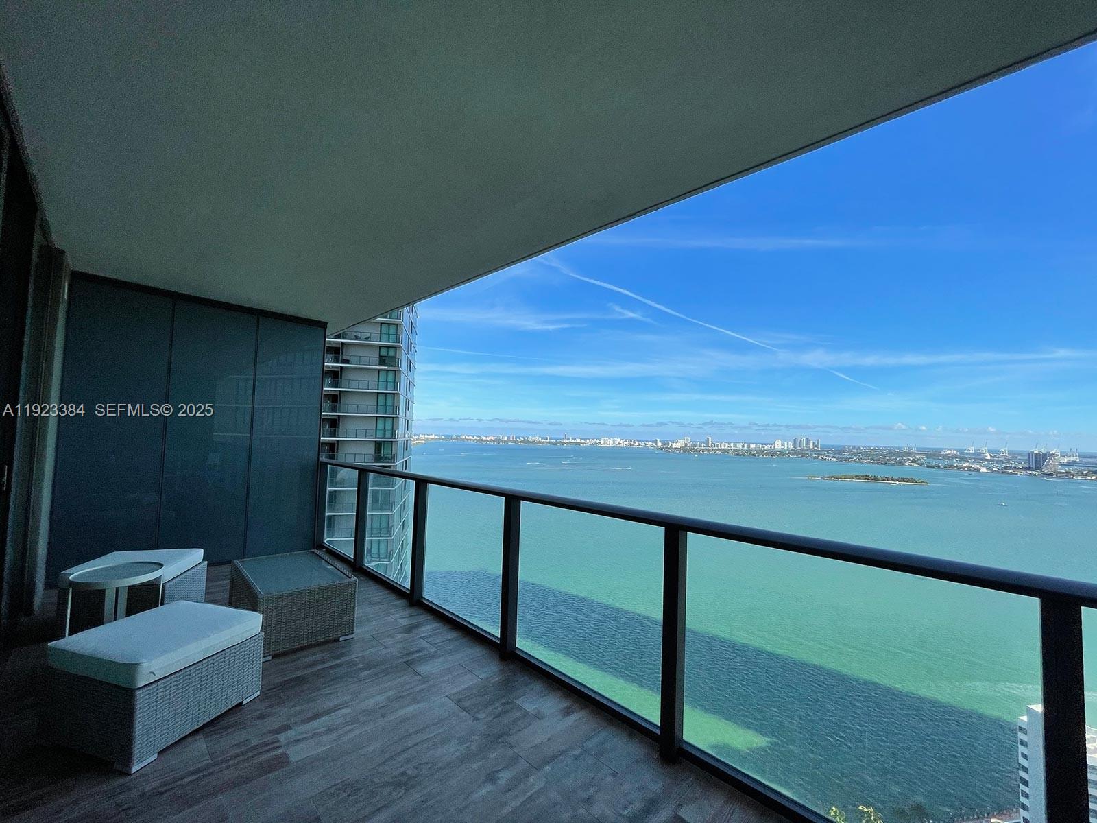 650 NE 32nd St #3005, Miami FL 33137