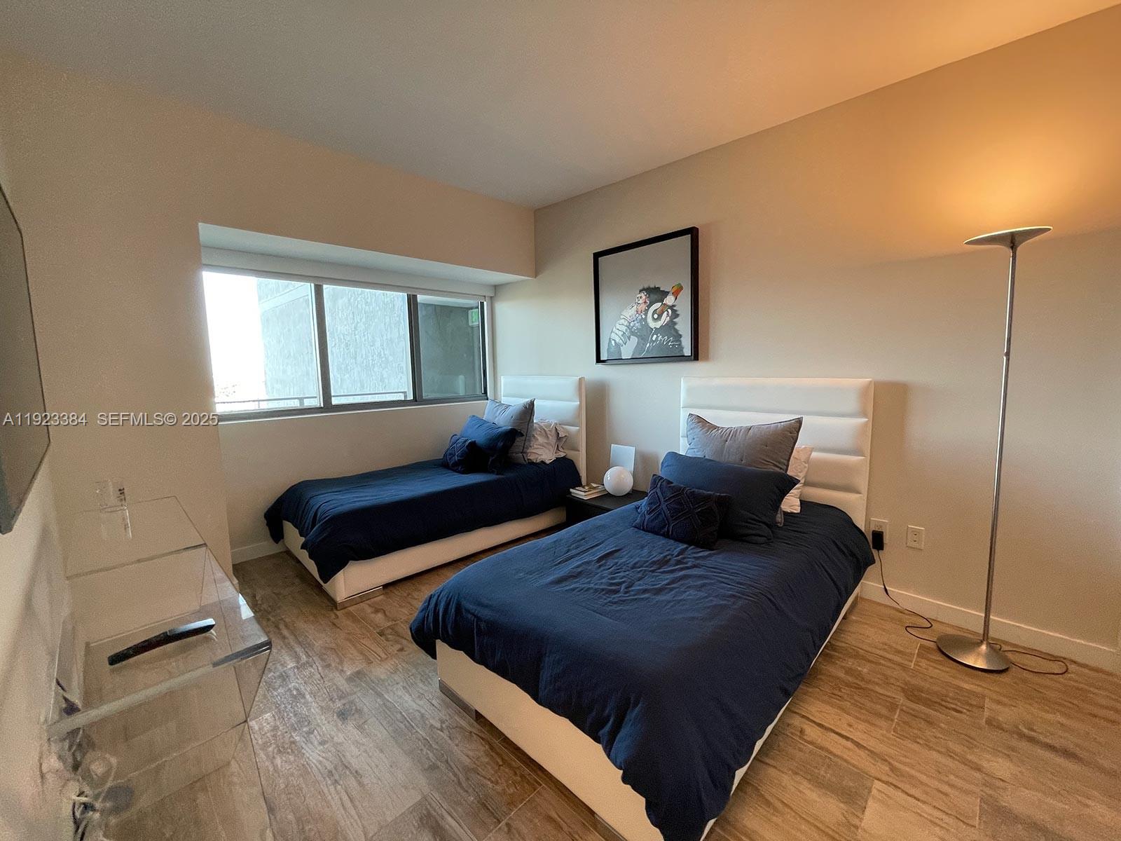 650 NE 32nd St #3005, Miami FL 33137